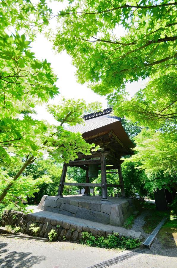 Hotel Nabekura Kougen Heights Mori-No-Ie Iiyama Exterior foto